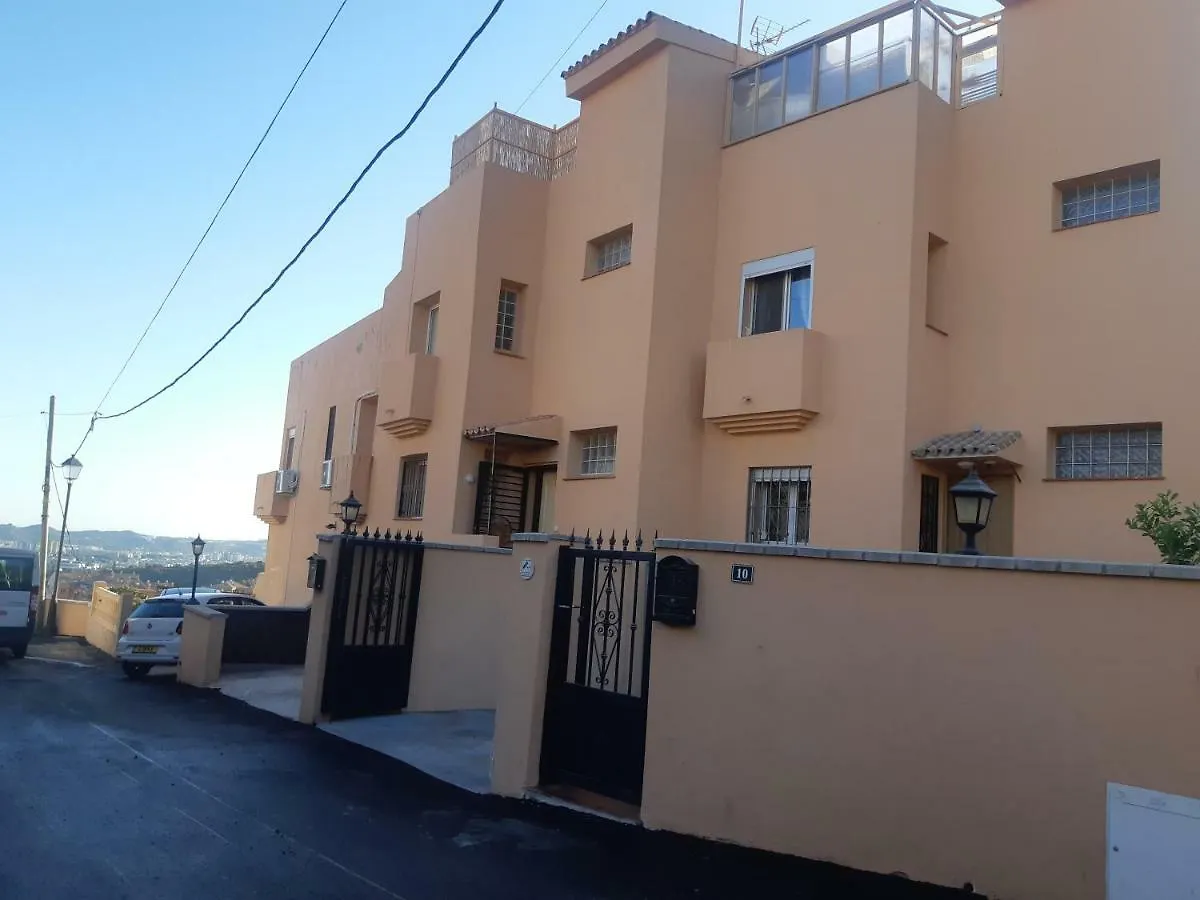 Cozy Rooms In Terraced House Fuengirola Privatunterkunft