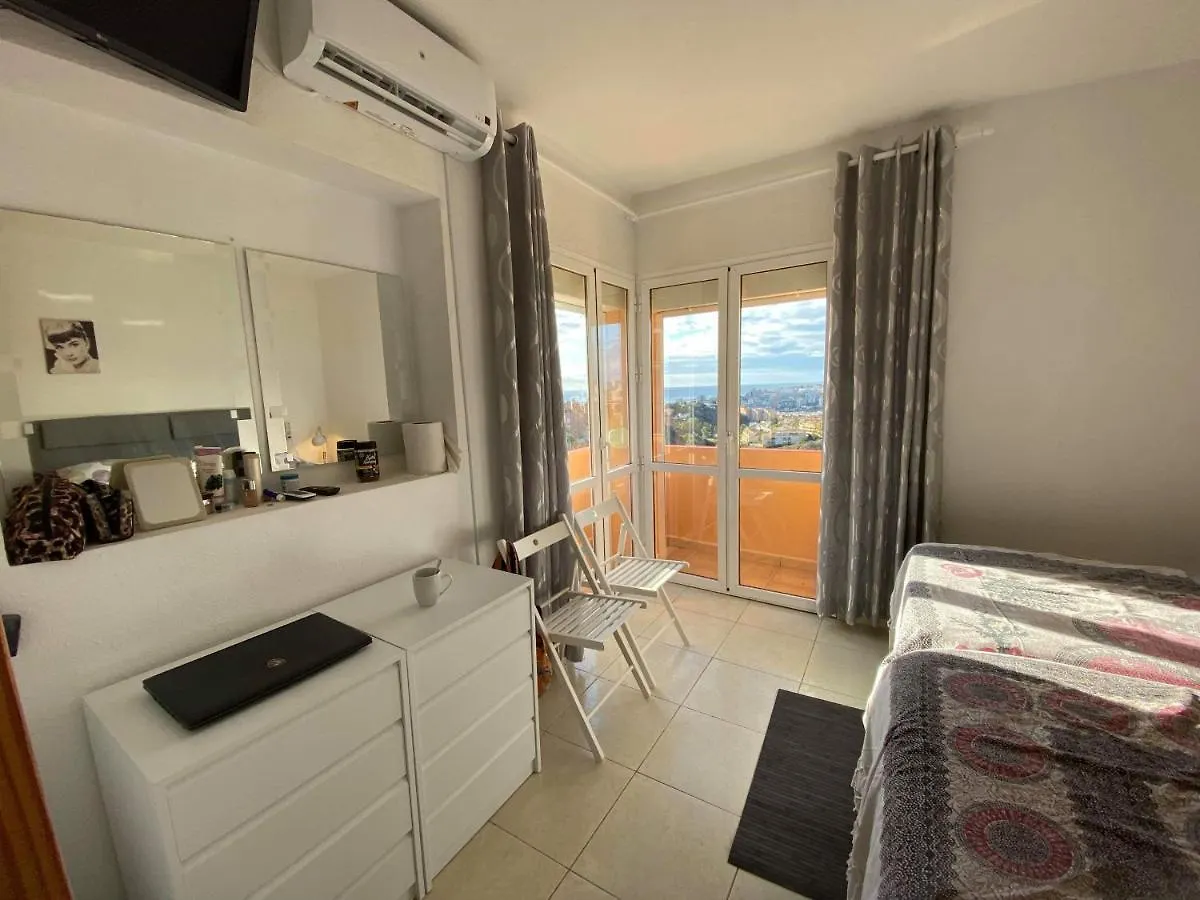 Cozy Rooms In Terraced House Fuengirola 0*,  España